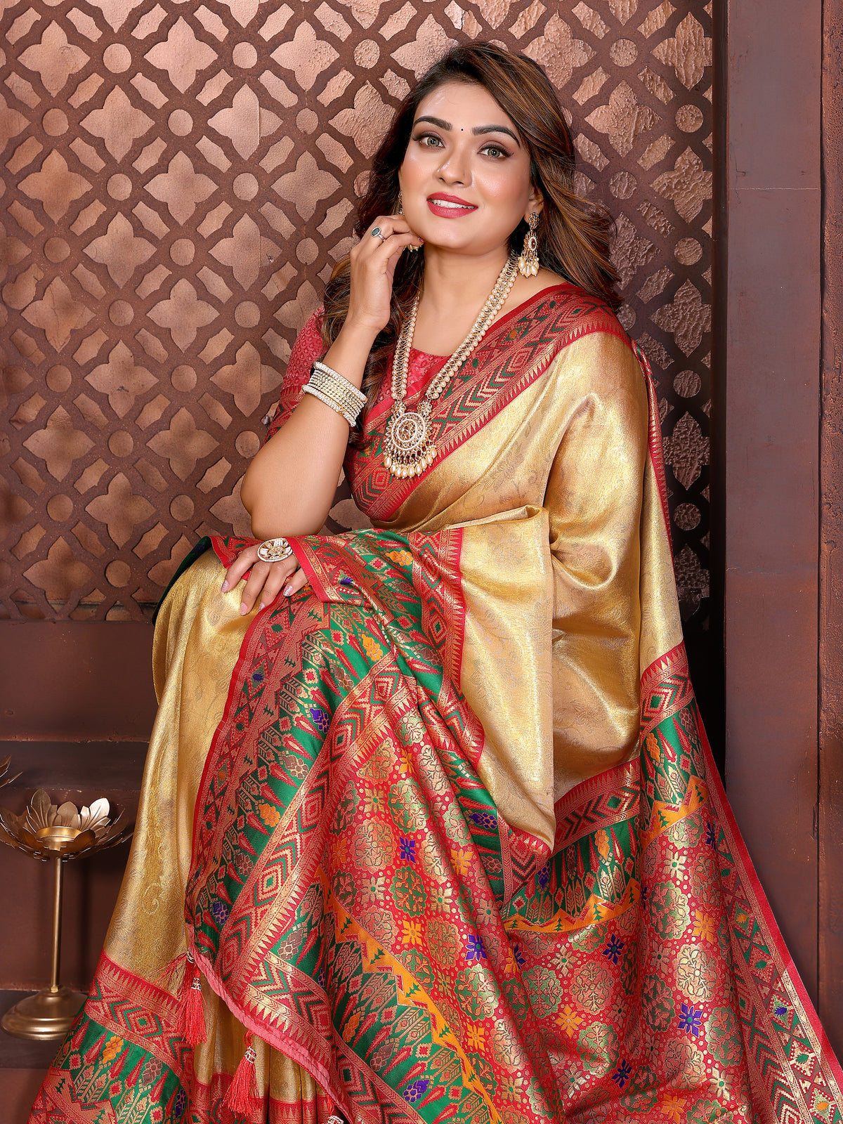 Border Banarasi Tissu