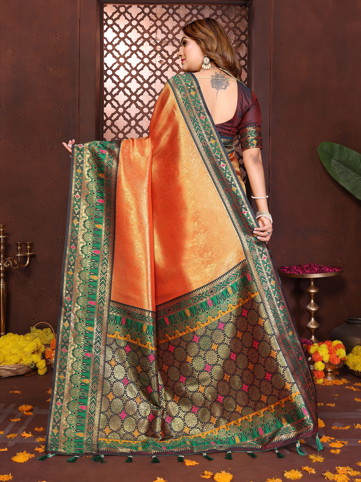 Border Banarasi Tissu