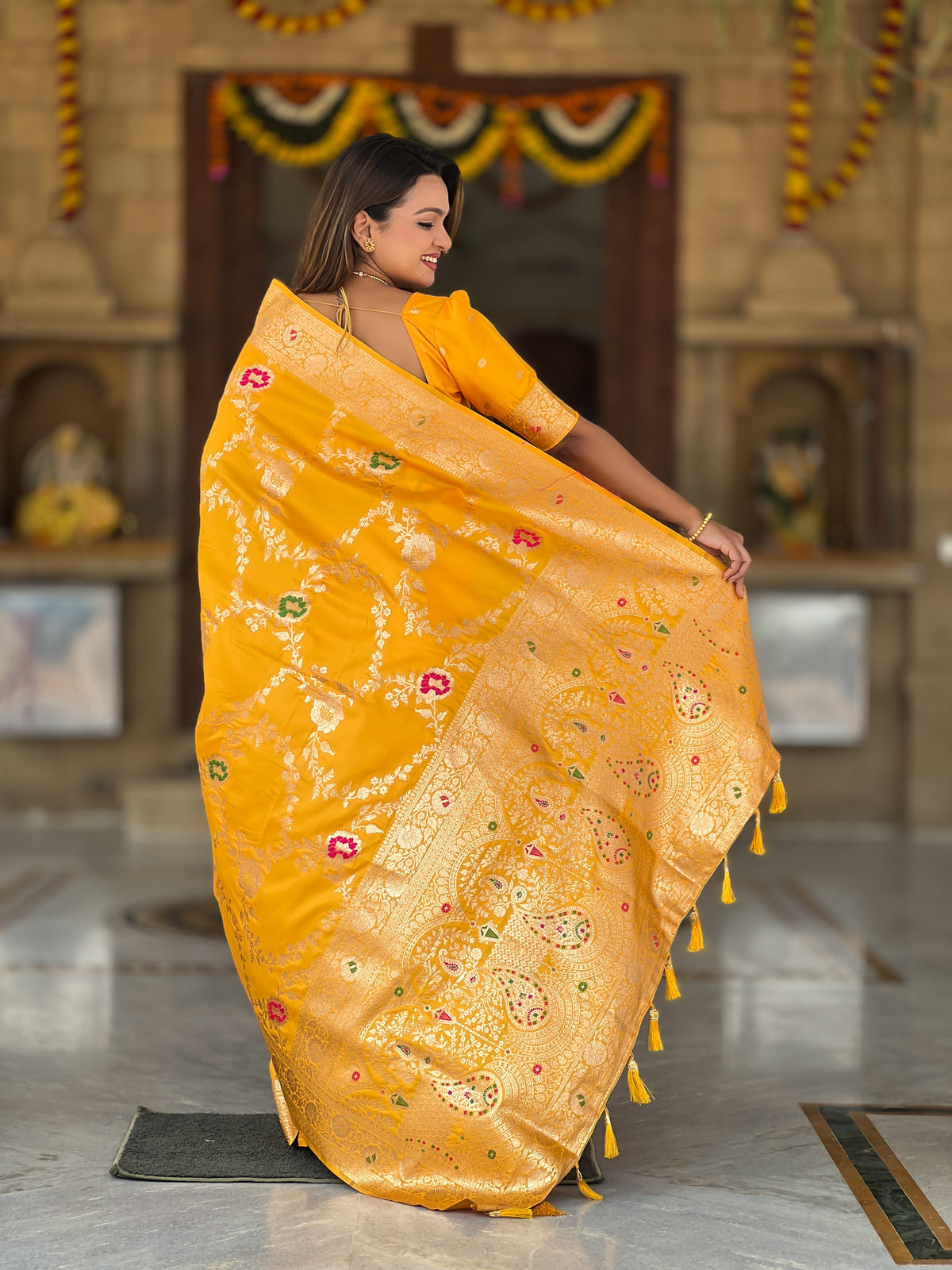 Trending Banarasi