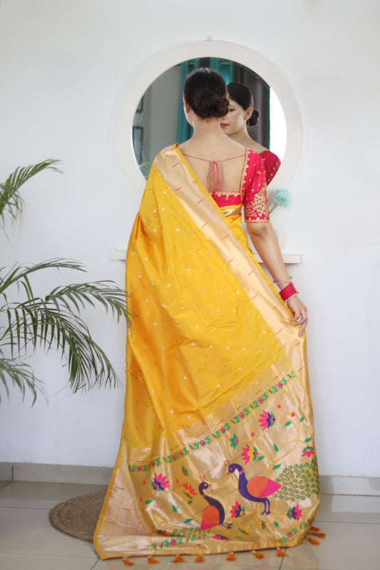 Dual Muniya Paithani